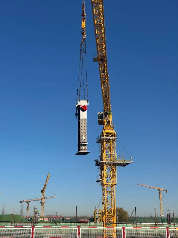 17664501268656337Goz.jpg 吊装现场(1).jpg